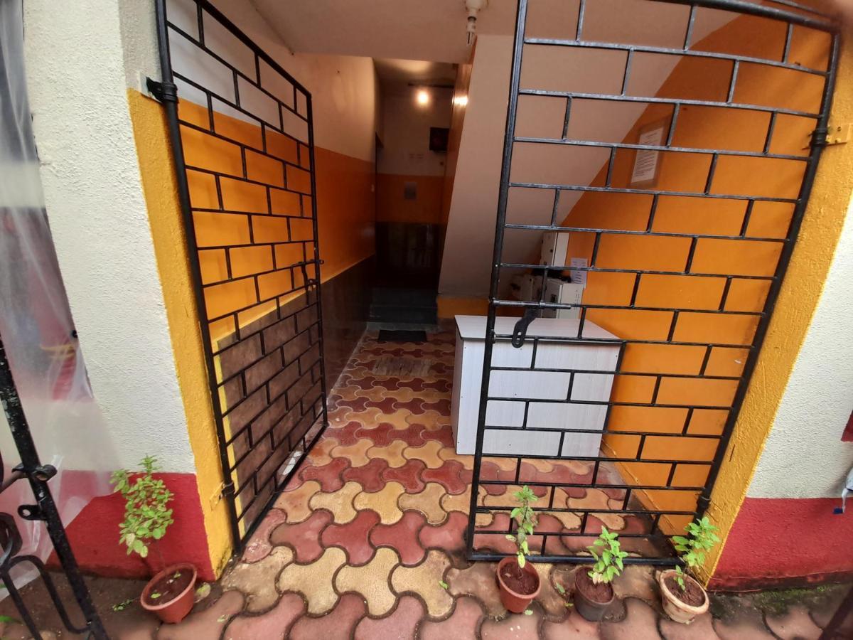 Raaj Studio's Apartment *